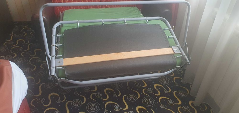 Двоен диван с разтегателен механизъм