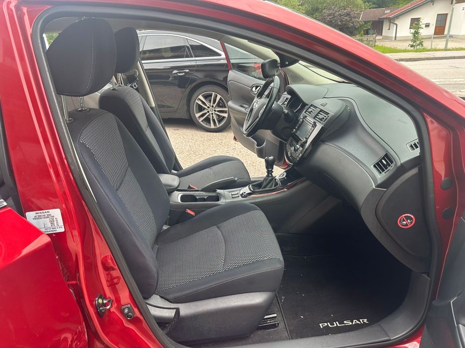 Nissan Pulsar 1.2турбо 72000км здраво табло на ЧАСТИ