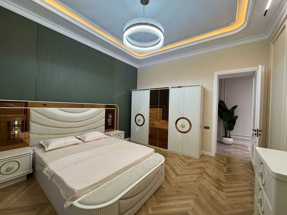 Продается 2х этажный дом 6 соток  10 комнат