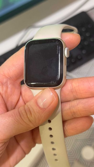 Apple Watch SE (2nd Gen) 40 mm