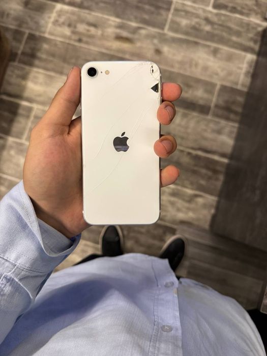 Iphone SE 2020 .