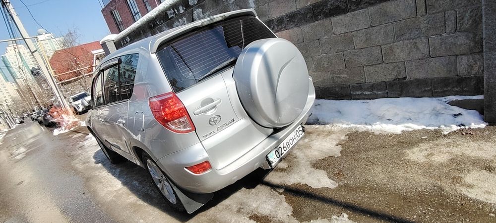 Тойота Раф 4. Газ/бензин