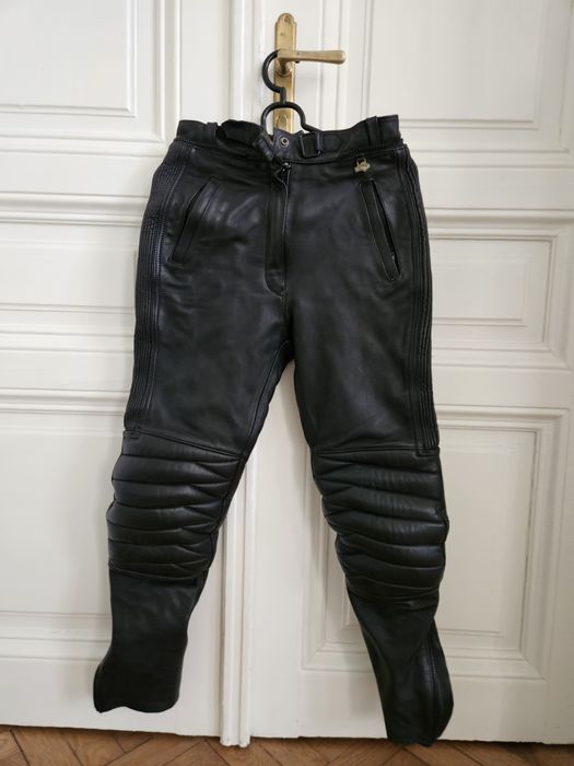 Pantaloni moto de fete
