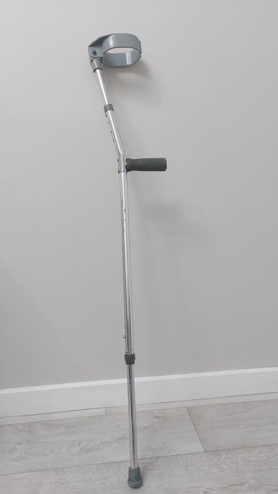 Костыль        .