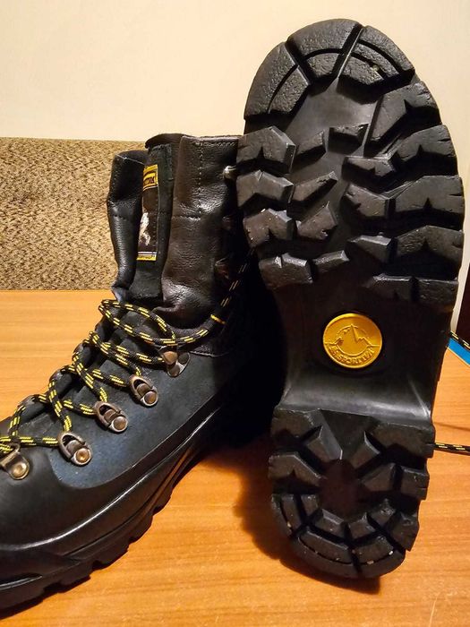 La Sportiva bocanci tehnici de iarnă impecabili - mărimea 40,5