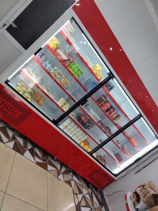 Халадильник.  ВИТРИНА