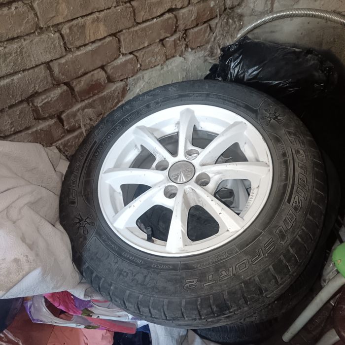 Колеса в комплекте,  шины