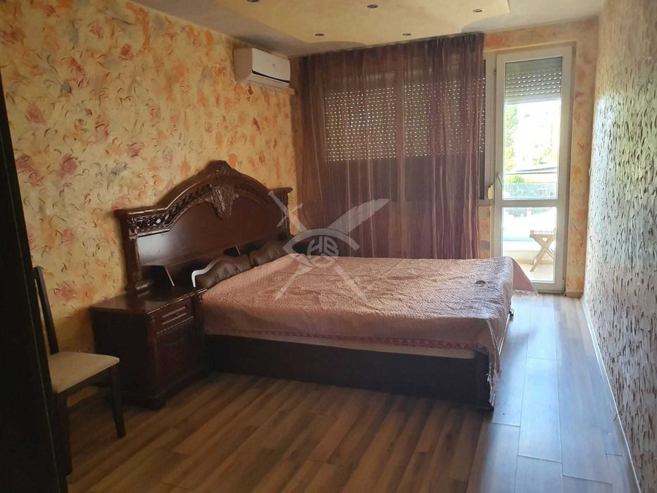 Продава се Тристаен апартамент в к.к. Слънчев бряг - 101 кв.м за 1040 €/кв.м - Снимка #1