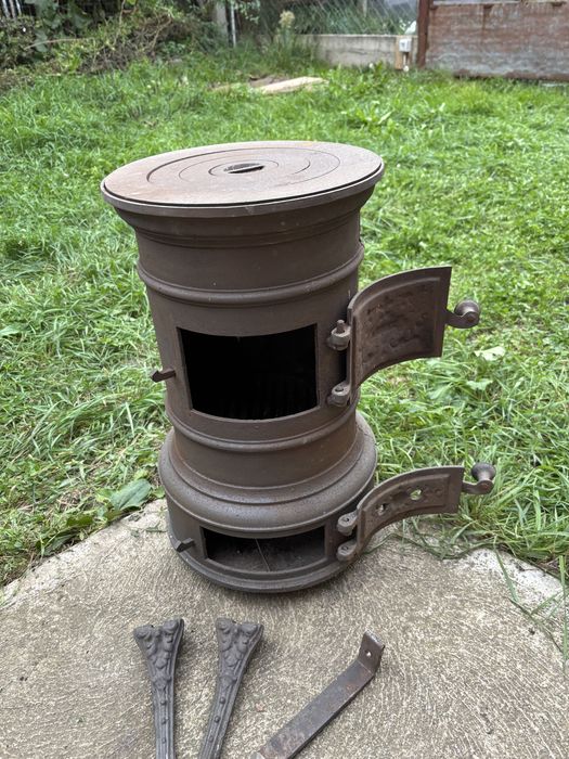 Soba din fonta Vintage