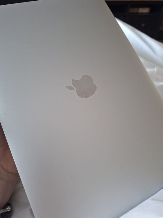 Mcbook pro 2019, i5 - 2,4 GHz, 16 Gb ram