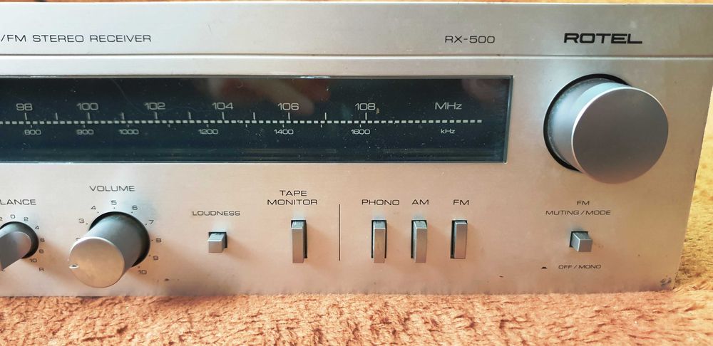 Rotel RX-500 defect pentru piese sau restaurare
