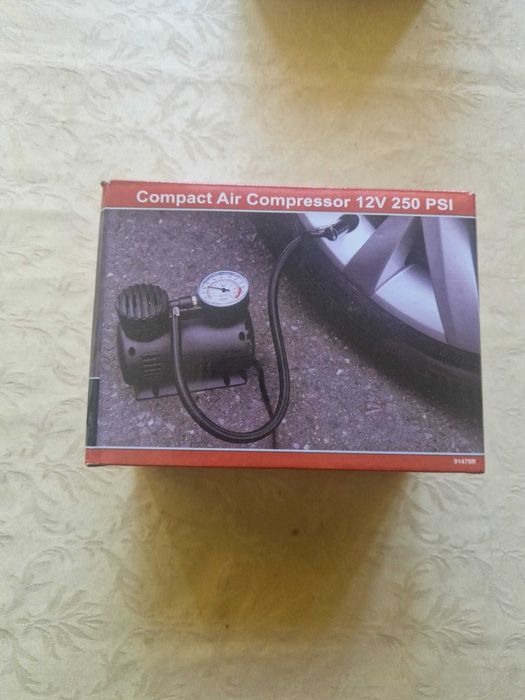 Compresor auto pentru anvelope