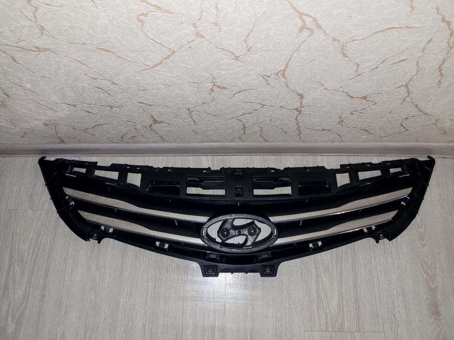 Решетка от Hyundai accent 2015