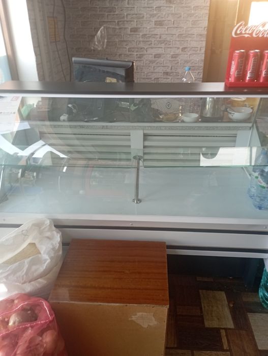 Витрина холодильник