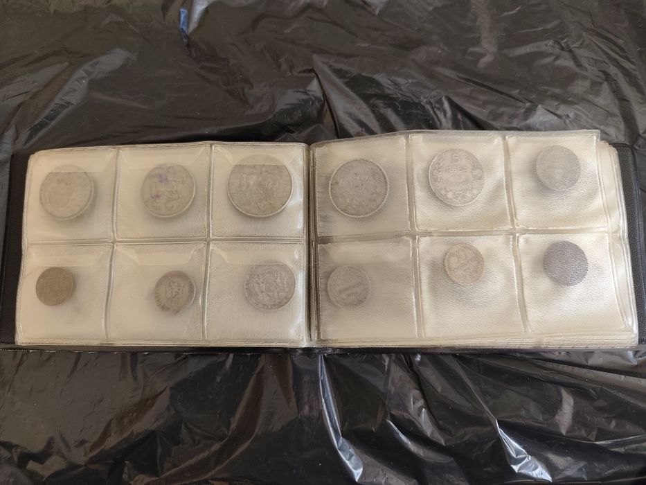 Много запазен Класьор