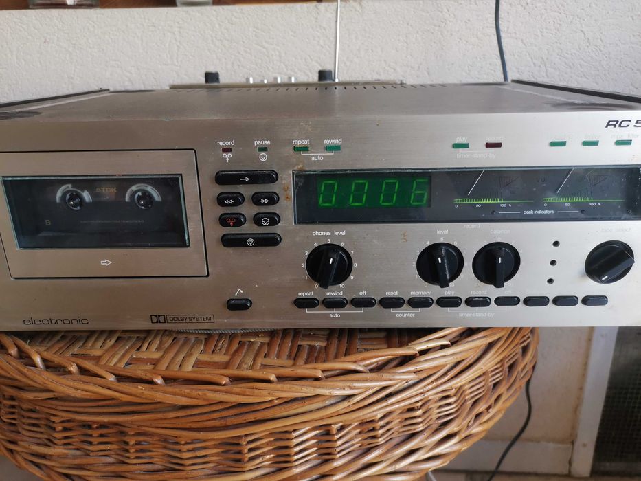 SIEMENS RC 555 cass deck , partial defect