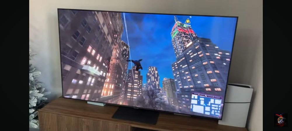 PS5 slim ideal tiniq original djoystik o'yinlari yozigan karobka bor.