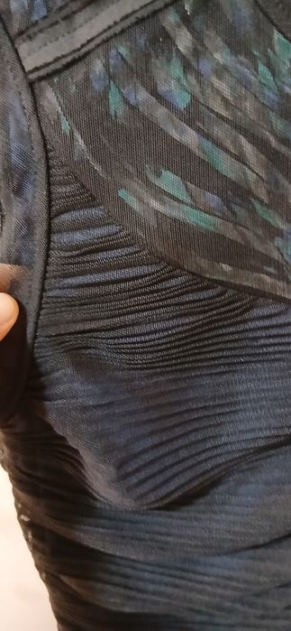 Modniy ko'ylaklar Juda chiroyli kachestvenniy.