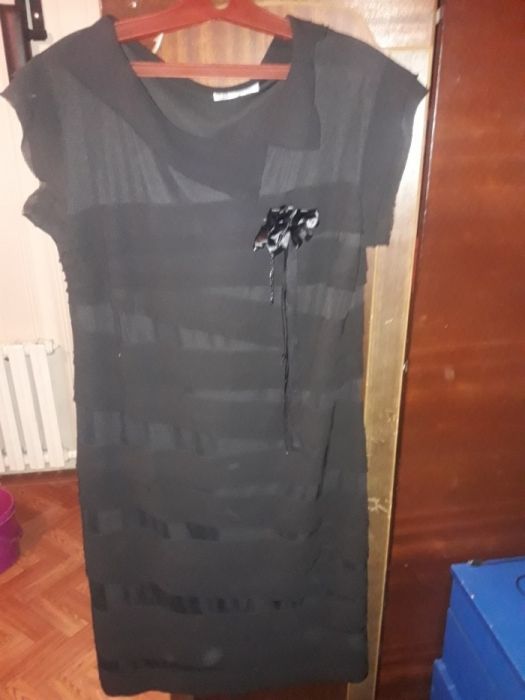 продам платье нарядное