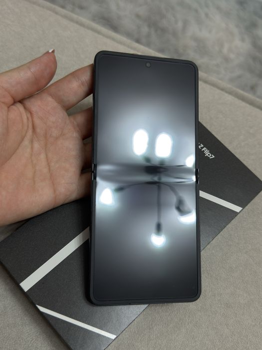 Samsung Z Flip 7