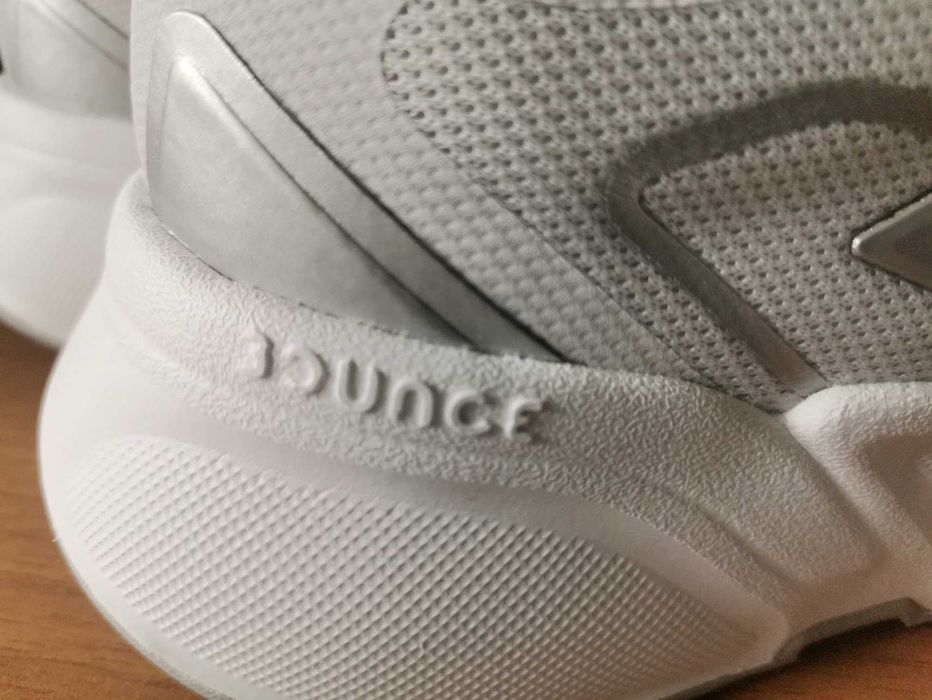 Нови дамски маратонки Адидас.