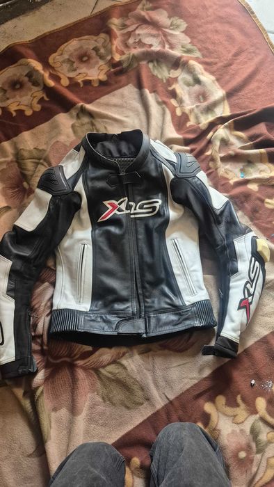 Costum moto dama