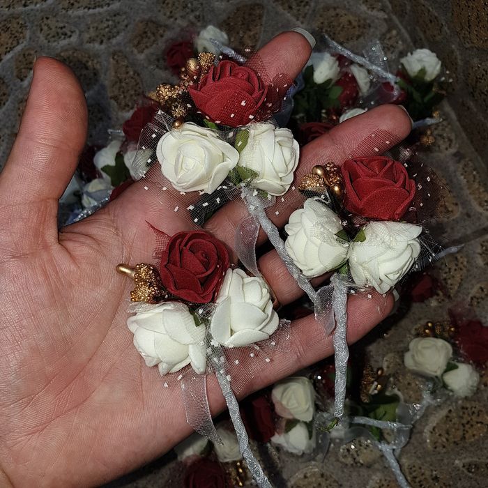 Сватбени бутониери