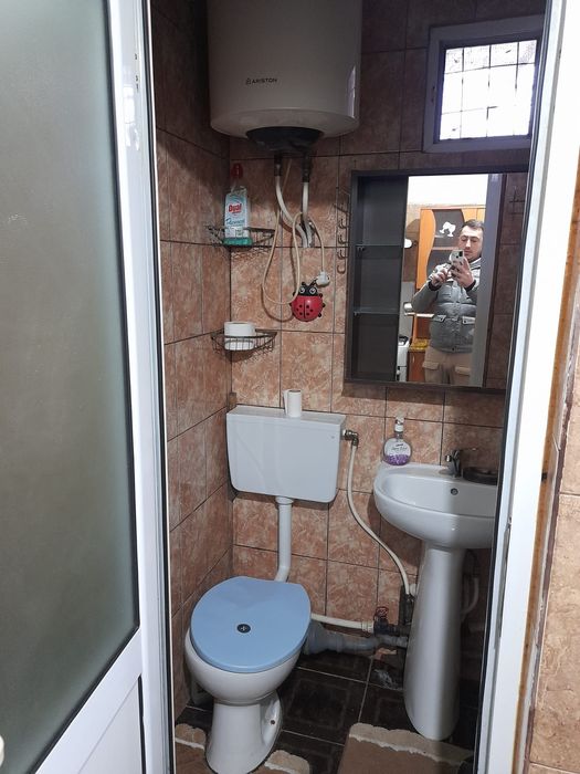 Închiriez garsonieră