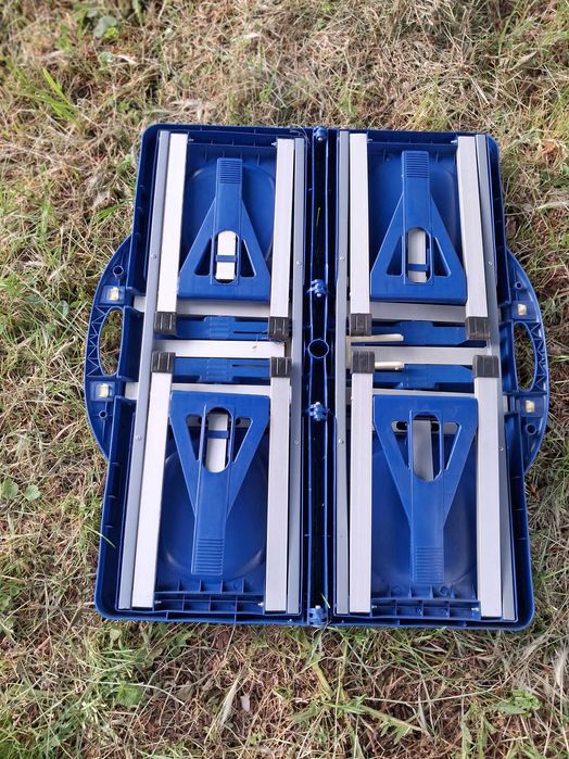 Сгъваема туристическа маса