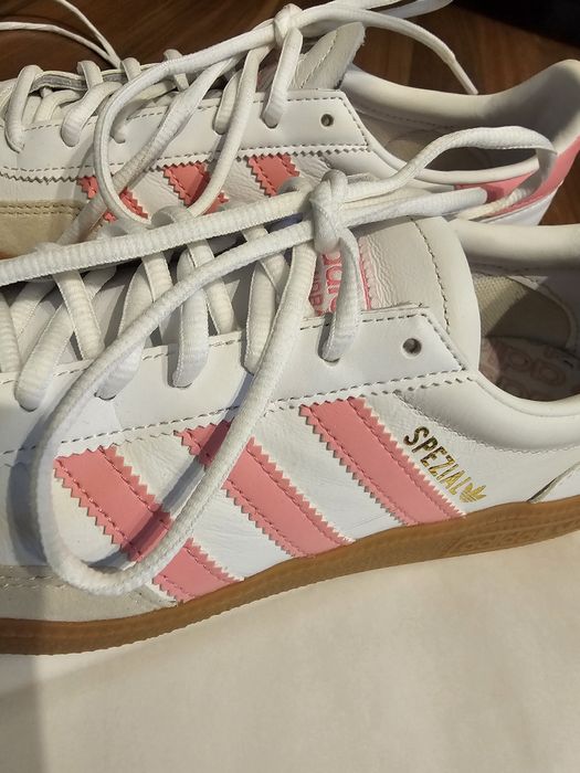 Vand Adidas Spezial dama