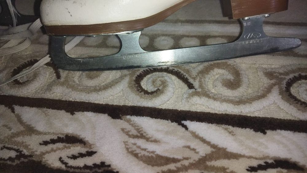 Коньки 37 размера