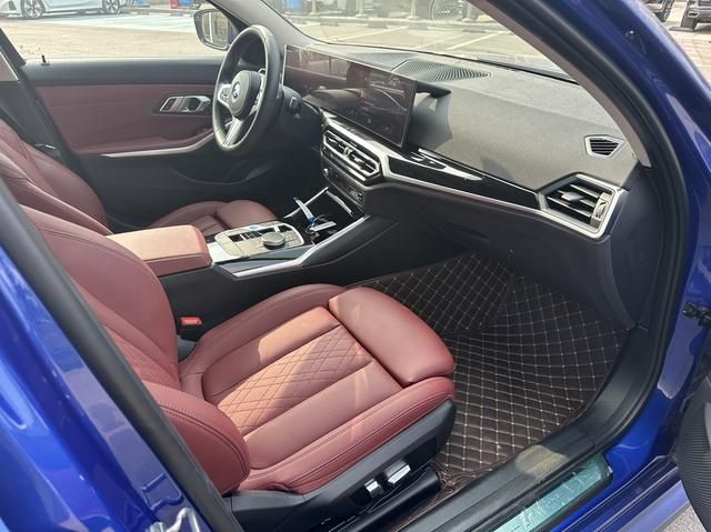 BMW i3 2022 eDrive35L