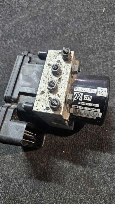 Pompa abs Volkswagen Golf 6 1K0 907 379 AT