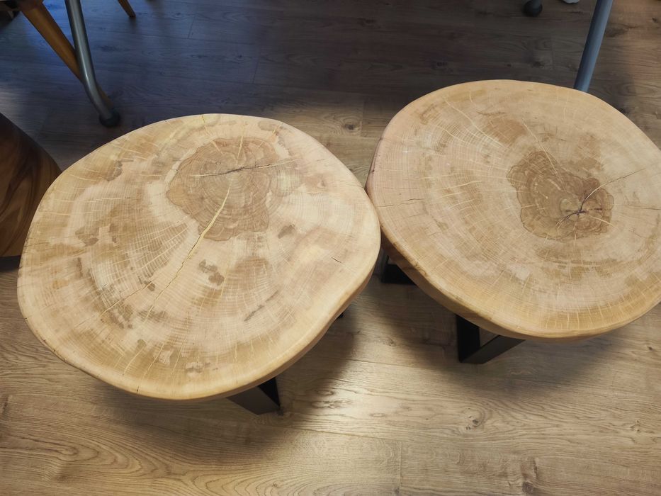 2х холни маси от масивно дърво (орех) и ковано желязо