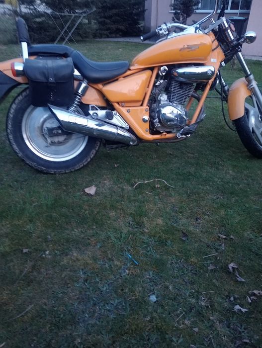 Vând motocicletă Daelim