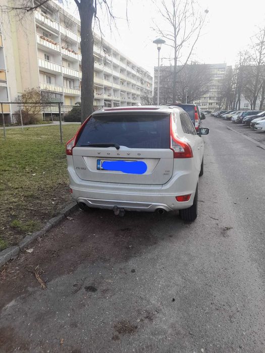 VOLVO XC60 2010 — imagine 3