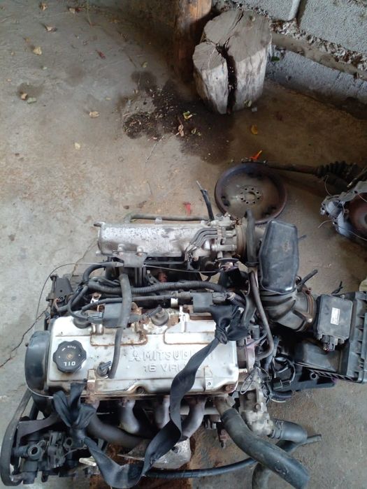 Двигатель на Mitsubishi lancer Каризма