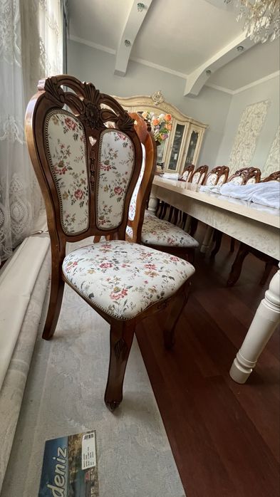 Продаются стулья для зала