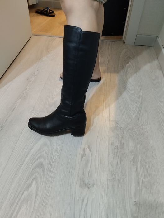 Продам зимние сапоги р-р 38