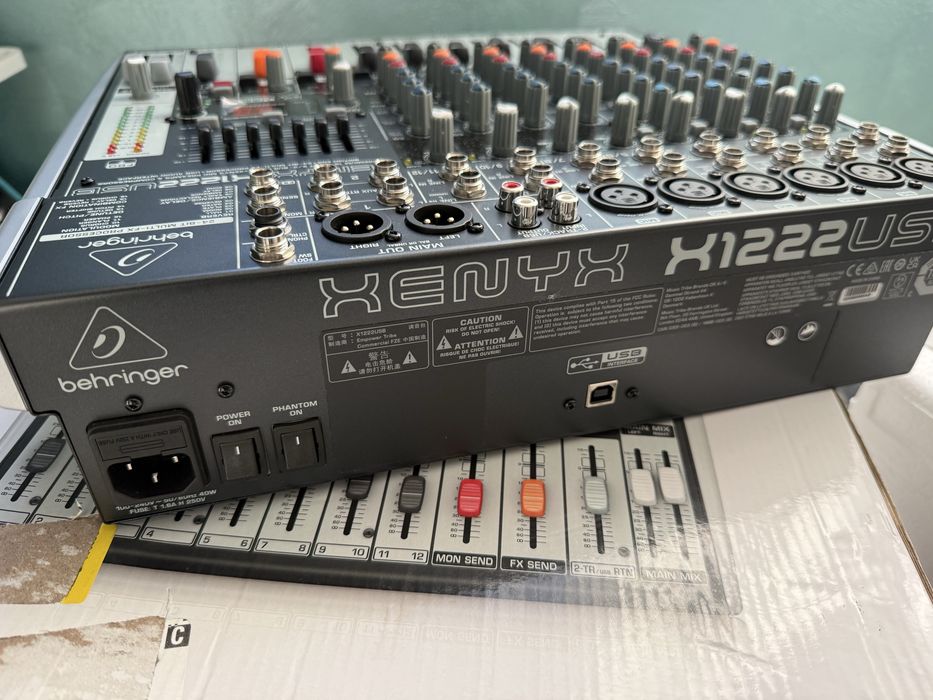 Behringer Xenyx 1222USB nou efecte placa sunet