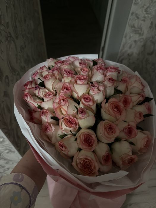 красивые розы, 51 штук,