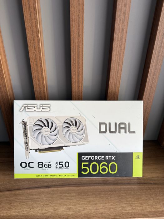Placa Video Asus Dual RTX 5060 - Noua - Sigilata