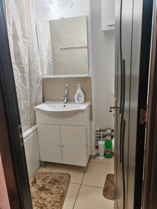 Ap 2  camere de închiriat, sect 6, metrou Păcii
