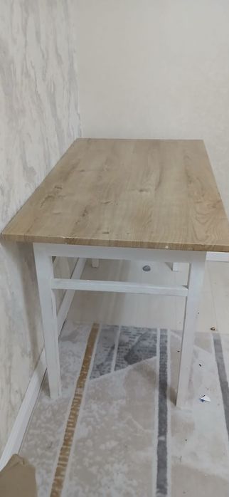Продам стол кухонный