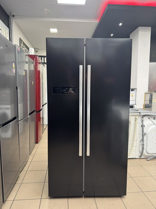 Хладилник с фризер Side by side Hanseatic A+++