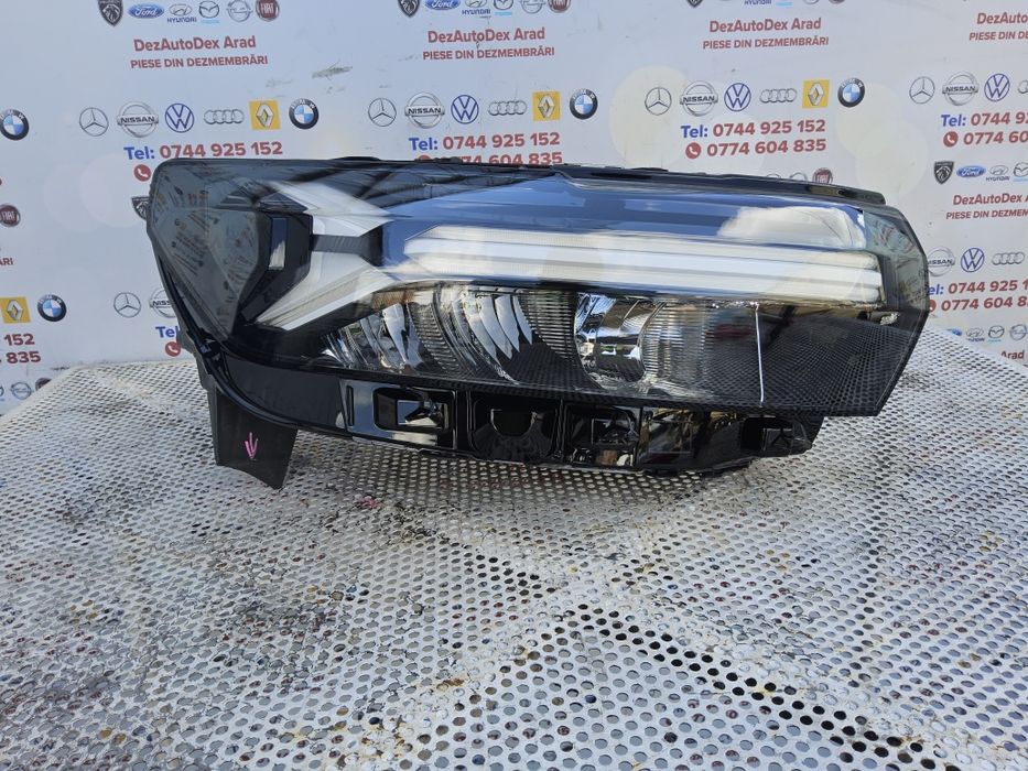 Far dreapta Full Led Dacia Duster 3 Bigster cod 260107725r ureche rupta