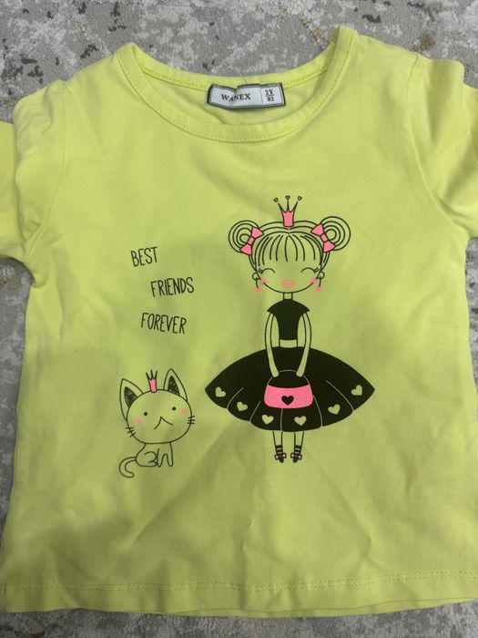 Продам для девочек новую кофточку и новую двойку