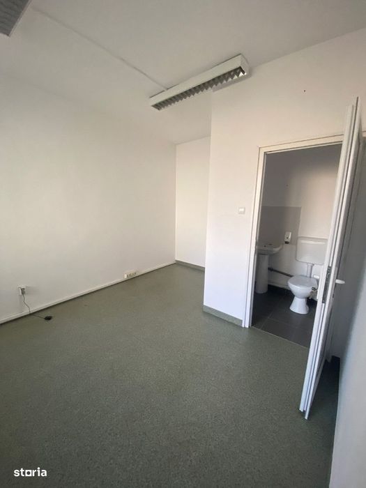 Vă propunem spre inchiriere clădire de birouri situată în zona Cotroce
