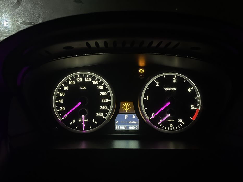 Schimbare leduri/lumini/becuri bord/ceasuri auto