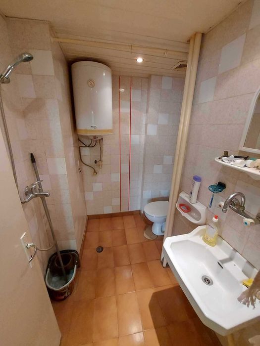 Продава се Двустаен апартамент в Търговище, Център - 68 кв.м за 1260 €/кв.м - Снимка #10